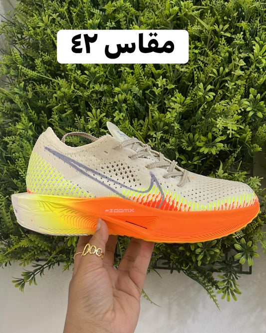 كوتشي Nike ZoomX Vaporfly - بيج/برتقالي