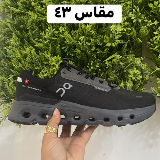 كوتشي On Cloudrunner - أسود