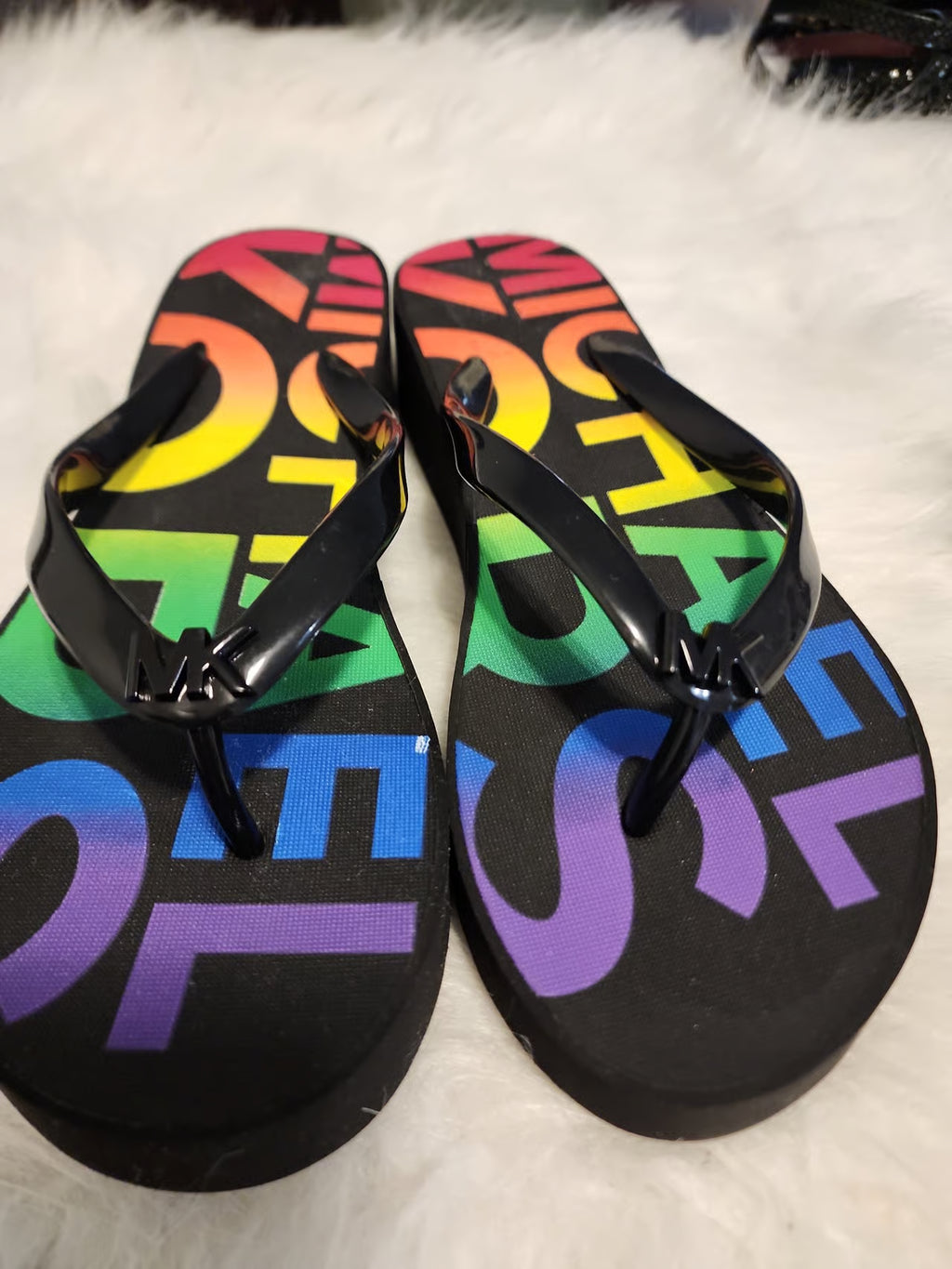 شبشب Michael Kors Wedge نسائي - أسود/أبيض بسعر خاص